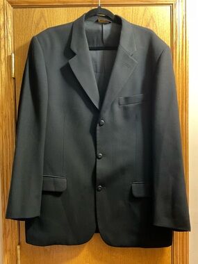Men's 2 Piece Black Suit - Classic Three-Button Suit Jacket and Flat Front Pants